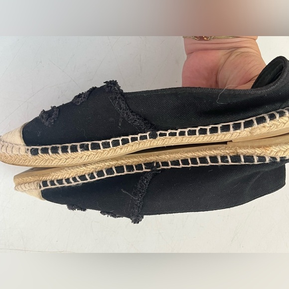 CHANEL Black and Cream Espadrilles - Picture 7 of 9